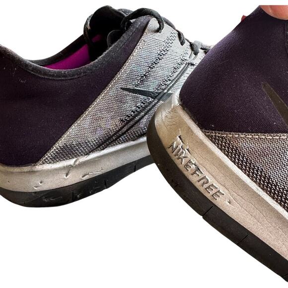 Nike Free TR 6 Sneaker Womens 8 Metallic Silver Training Shoes TR6 849805-002 - Picture 5 of 10